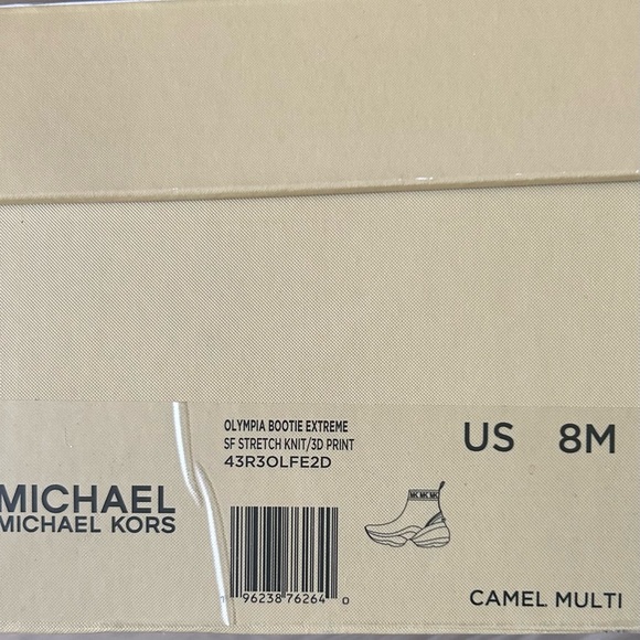 MICHAEL KORS Olympia stretch knit sneaker SIZE 8 
New In Box
Olympia Multi Camel - Picture 8 of 8